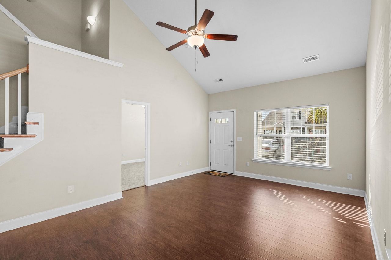 1086 Dinger Ct. Photo 13