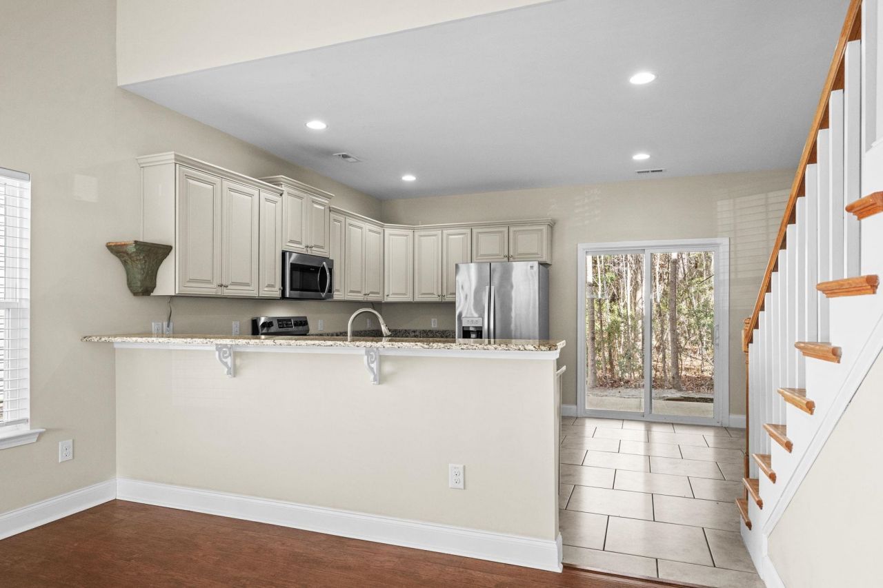 1086 Dinger Ct. Photo 14