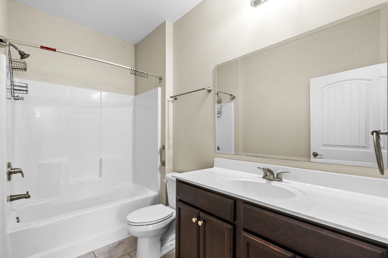 1086 Dinger Ct. Photo 24