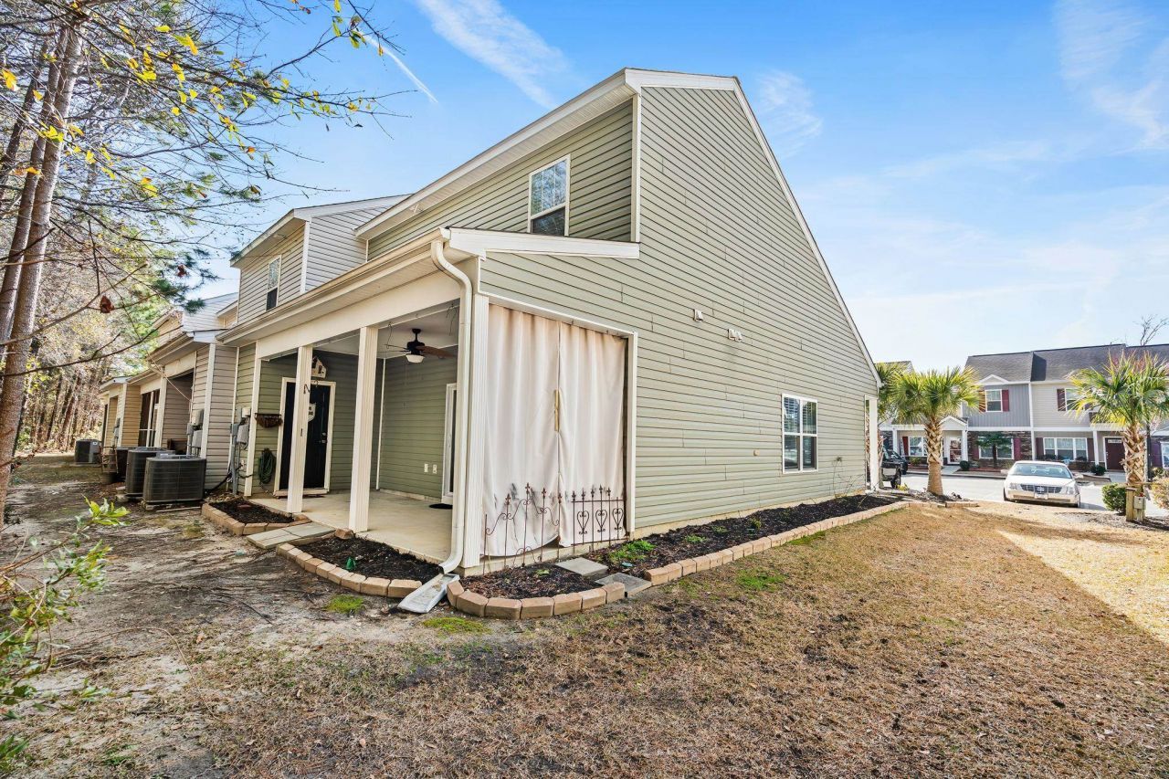 1086 Dinger Ct. Photo 36