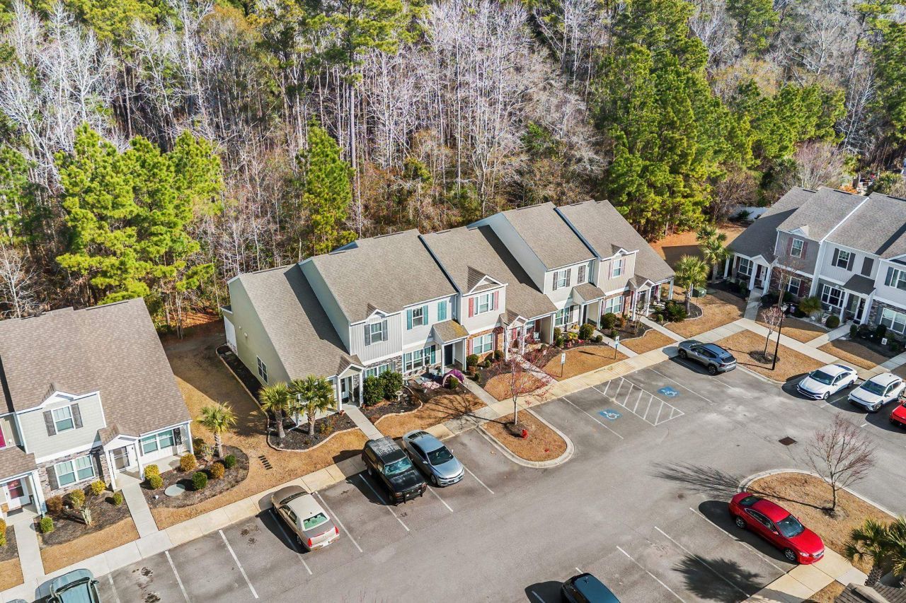 1086 Dinger Ct. Photo 41