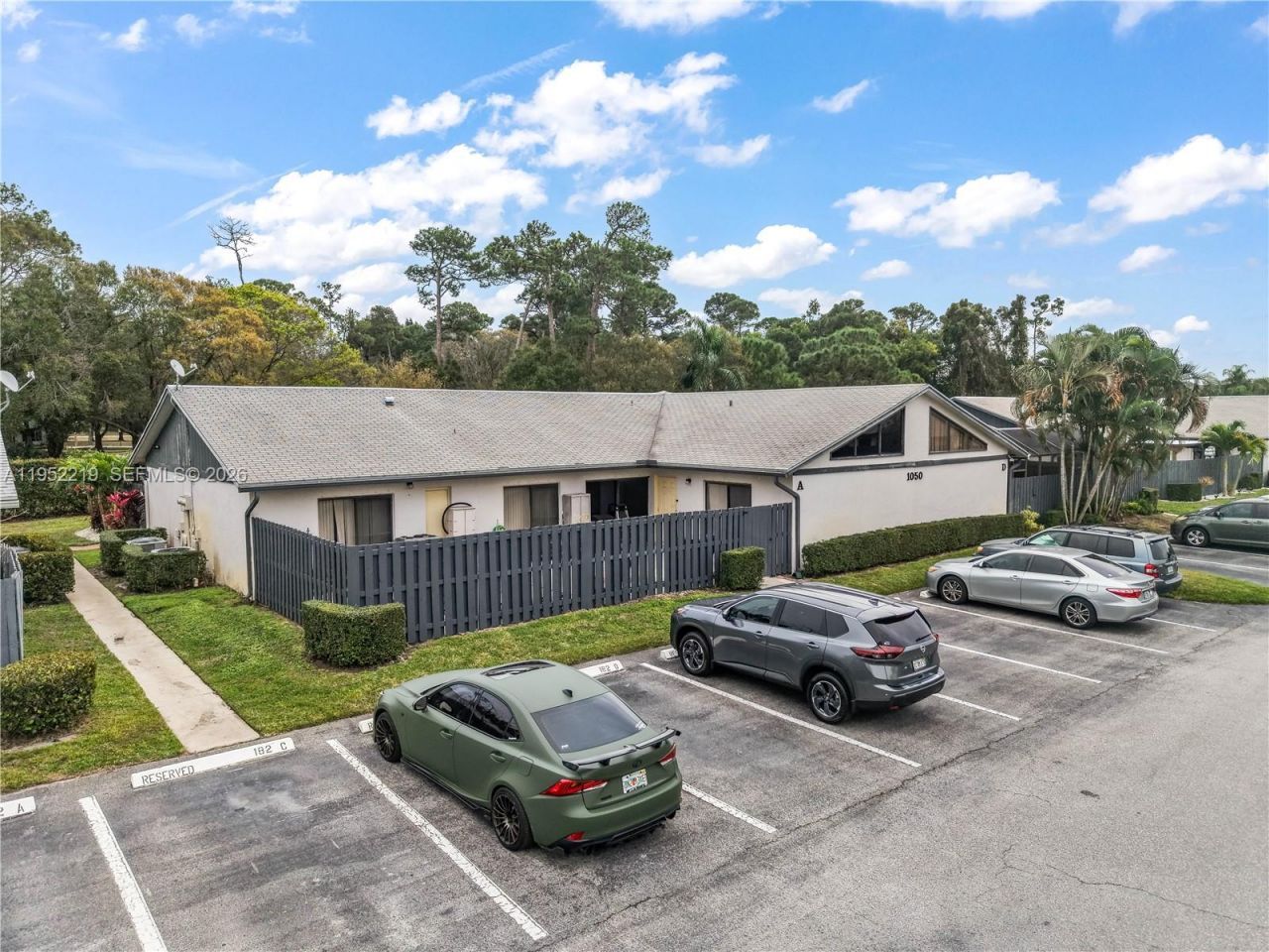 1050 Summit Trail Cir, Unit B, West Palm Beach, FL 33415 Photo