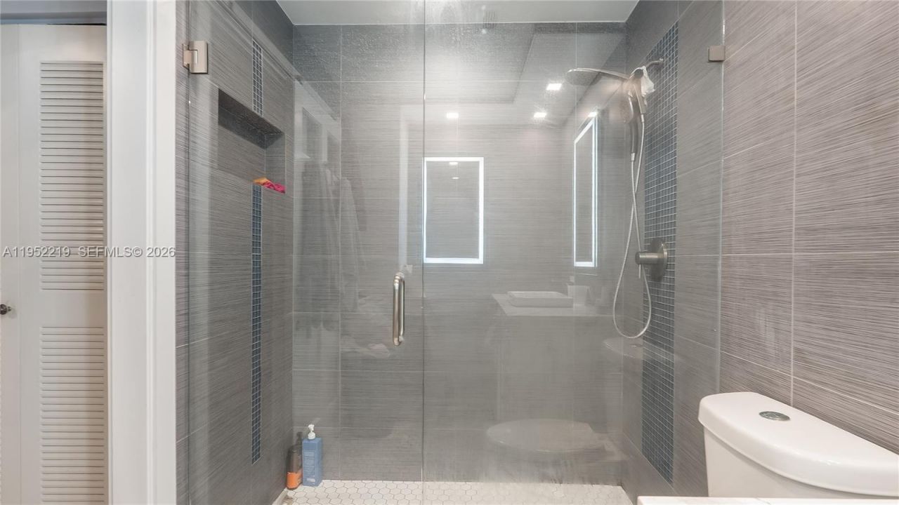 1050 Summit Trail Cir, Unit B, West Palm Beach, FL 33415 Photo