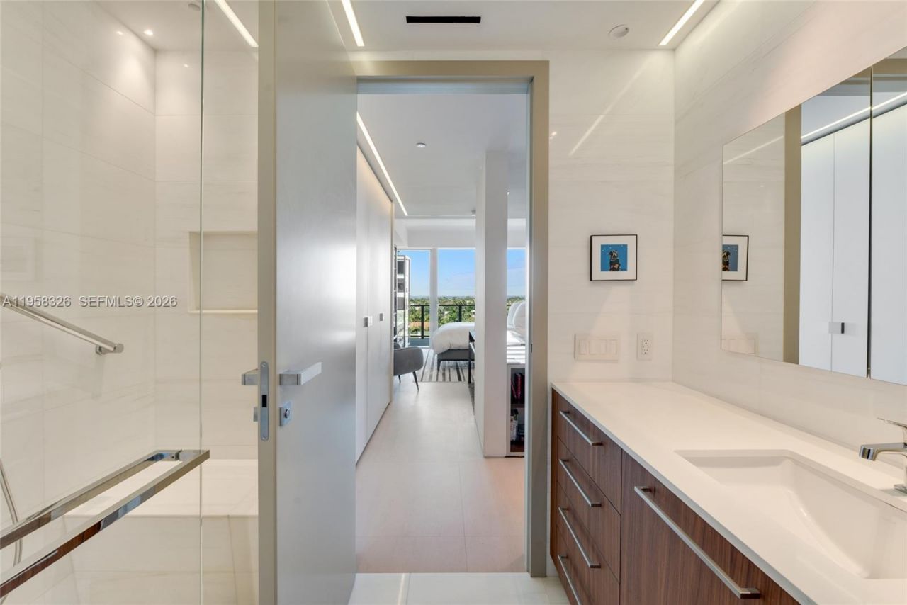 350 Ocean Dr, Unit 701N, Key Biscayne, FL 33149 Photo