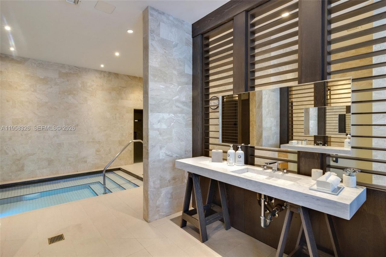 350 Ocean Dr, Unit 701N, Key Biscayne, FL 33149 Photo