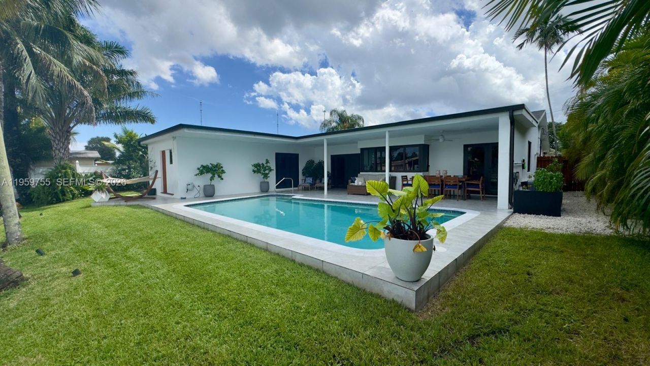 6705 Ficus Dr , Miramar, FL 33023 Photo