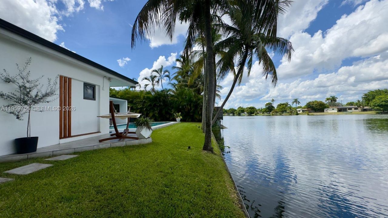 6705 Ficus Dr , Miramar, FL 33023 Photo