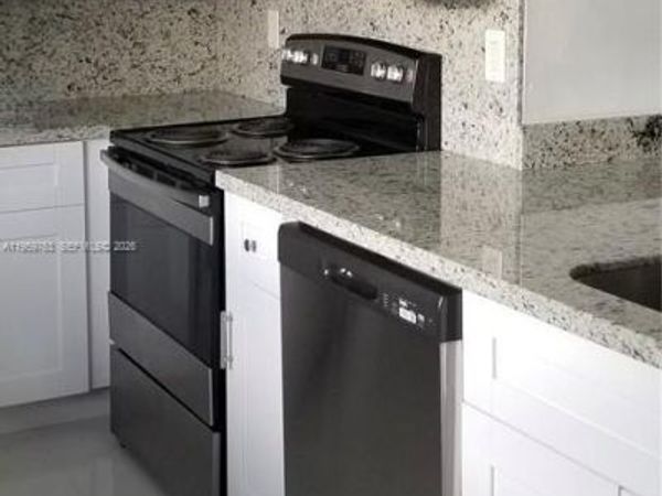 14155 SW 87th St, Unit E201, Miami, FL 33183