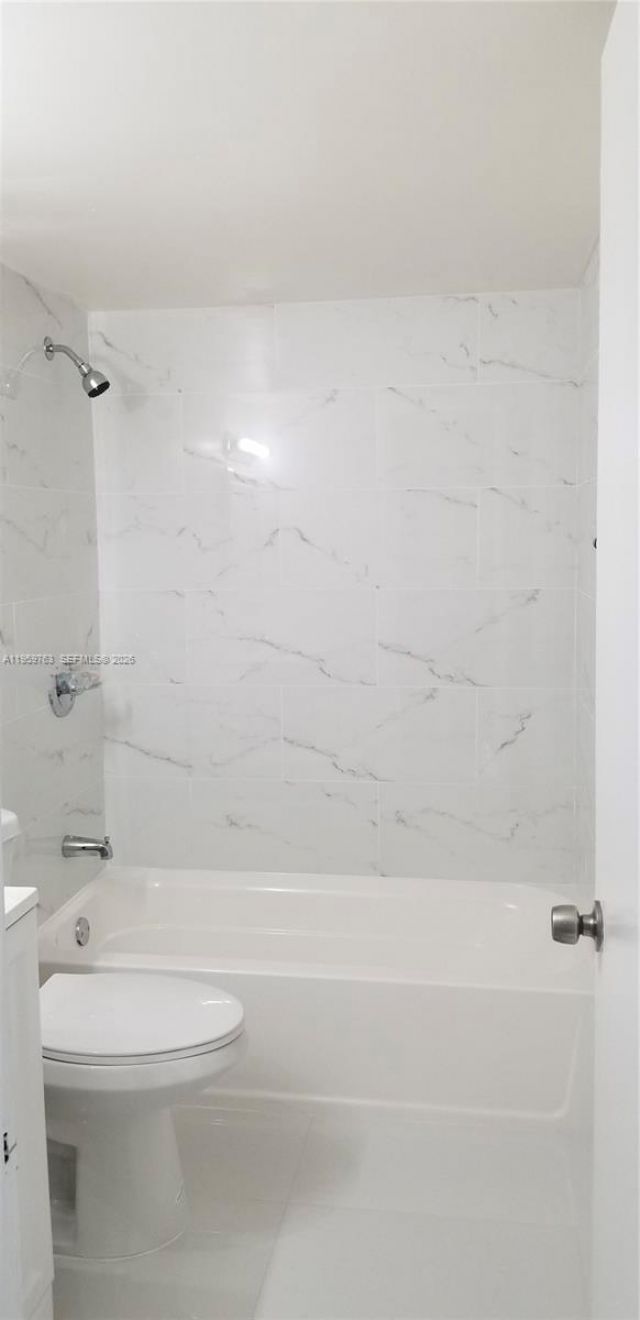 14155 SW 87th St, Unit E201, Miami, FL 33183 Photo