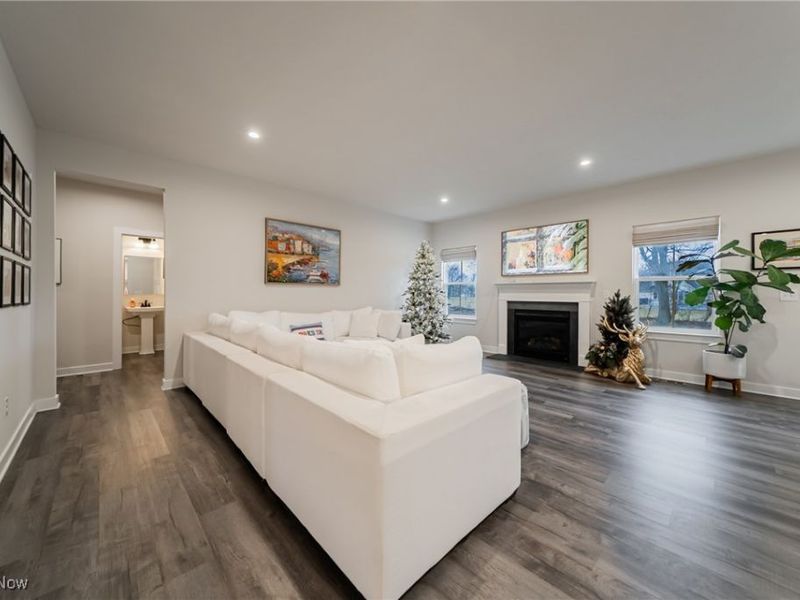 6162 James Drive, Lorain, OH 44053 Photo 7