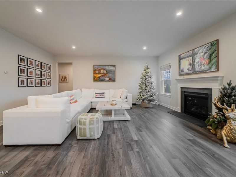 6162 James Drive, Lorain, OH 44053 Photo 8