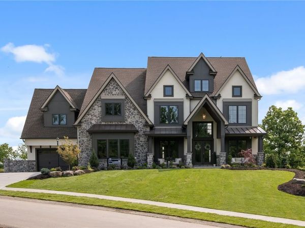 1002 Sonoma Drive, Baden, PA 15005