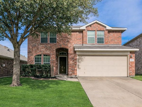 322 Highland Creek Drive, Wylie, TX 75098