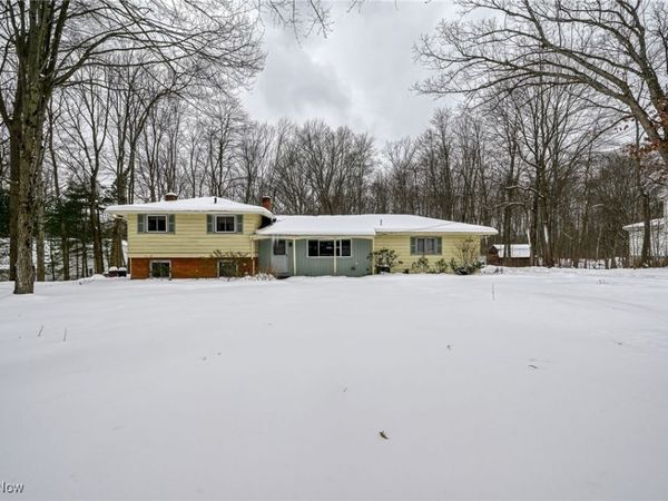 3430 Kellybrook Drive, Cuyahoga Falls, OH 44223
