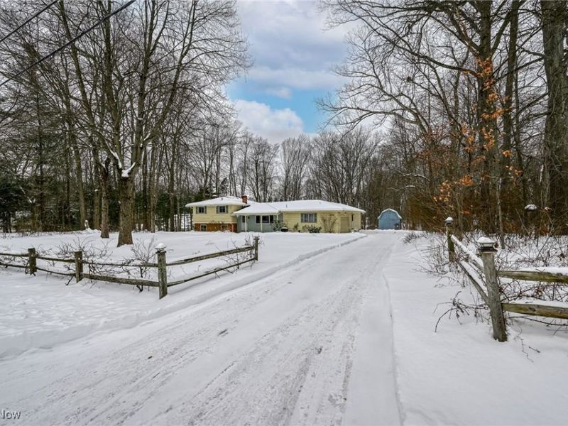 3430 Kellybrook Drive, Cuyahoga Falls, OH 44223 Photo 2