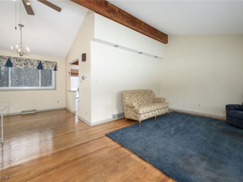 3430 Kellybrook Drive, Cuyahoga Falls, OH 44223 Photo 4