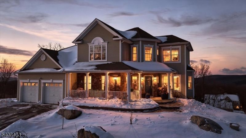 927 Timberline Dr, Jefferson, NJ 07849 Main Photo