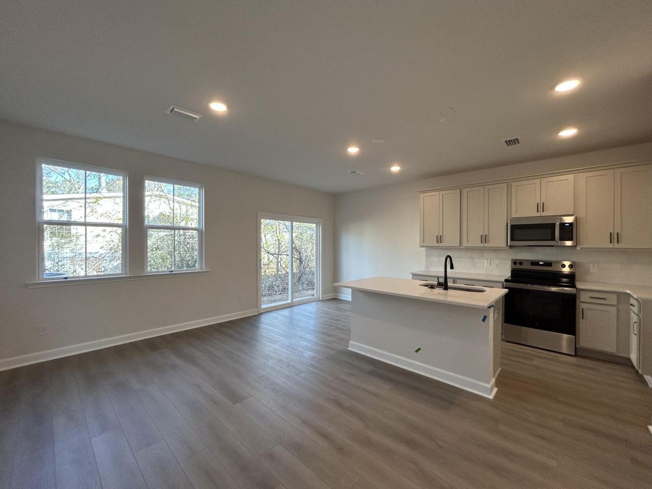 101 Berry Shoals Drive Photo 12