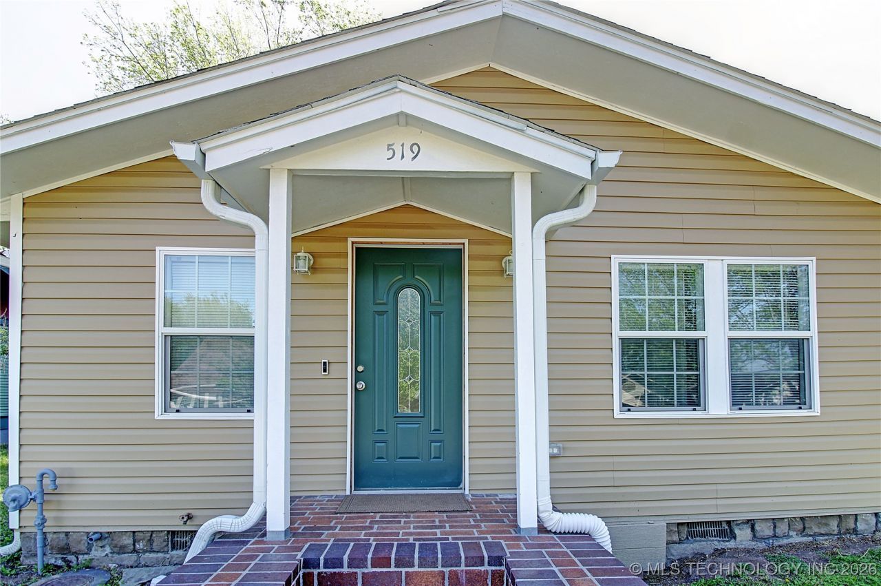 519 S Yorktown Avenue, Tulsa, OK 74104 Main Photo