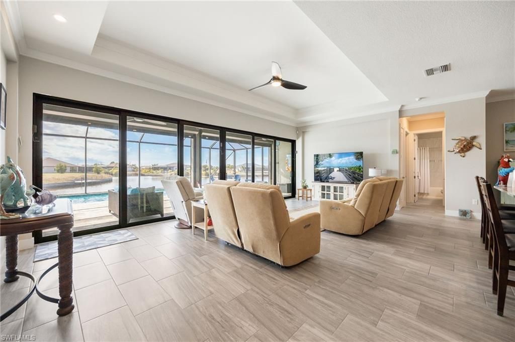 4214 NW 39th Ln , Cape Coral, FL 33993 Photo