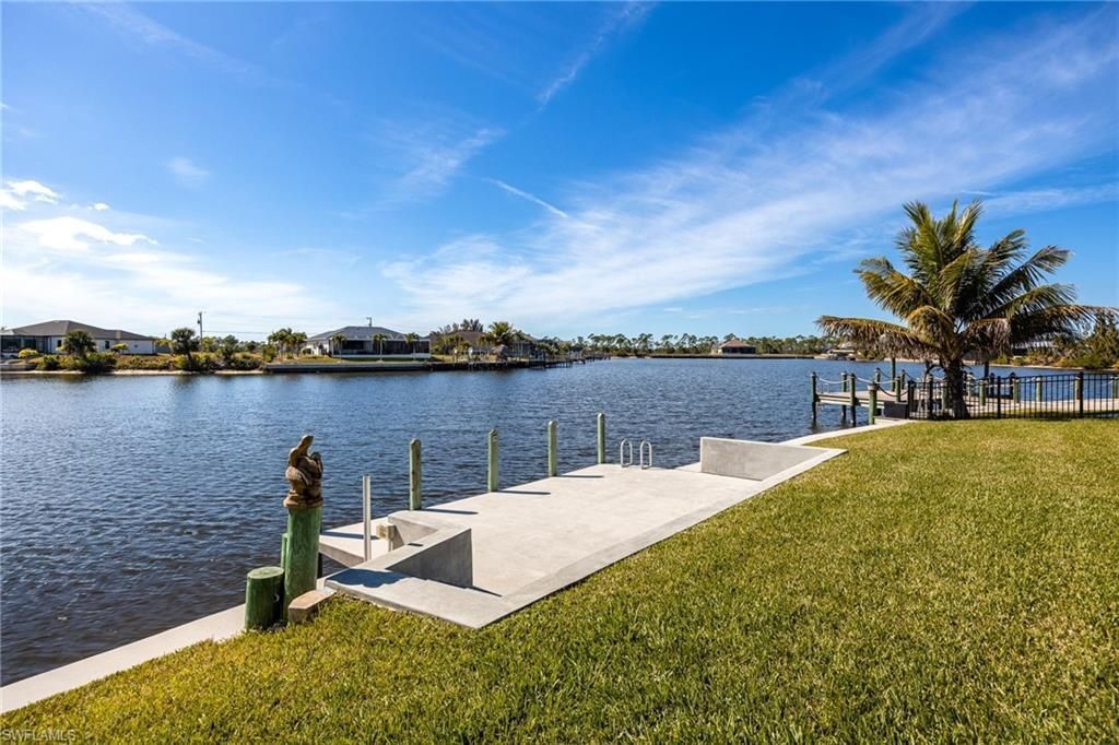 4214 NW 39th Ln, Cape Coral, FL 33993 Photo