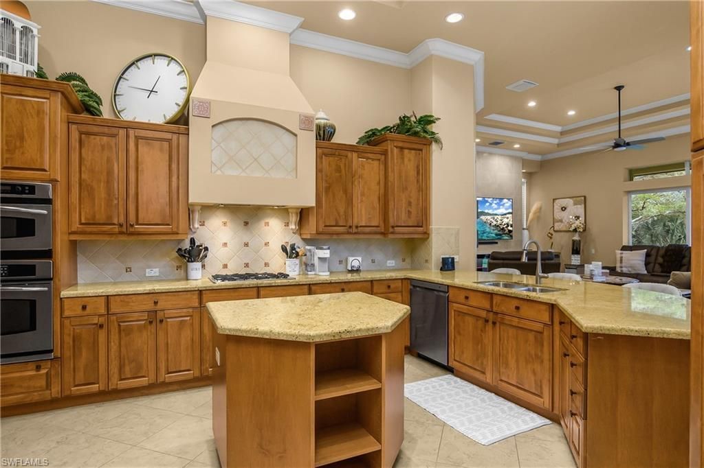 22071 Red Laurel Ln E, Estero, FL 33928 Photo