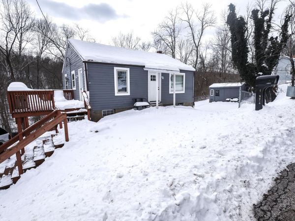 45975 County Road 58 , Coshocton, OH 43812