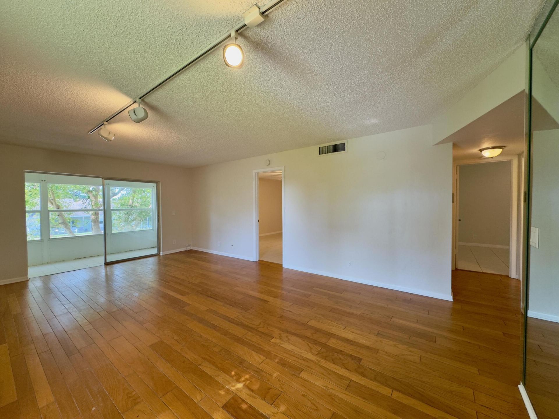 2800 Fiore Way, Unit 201, Delray Beach, FL 33445 Photo