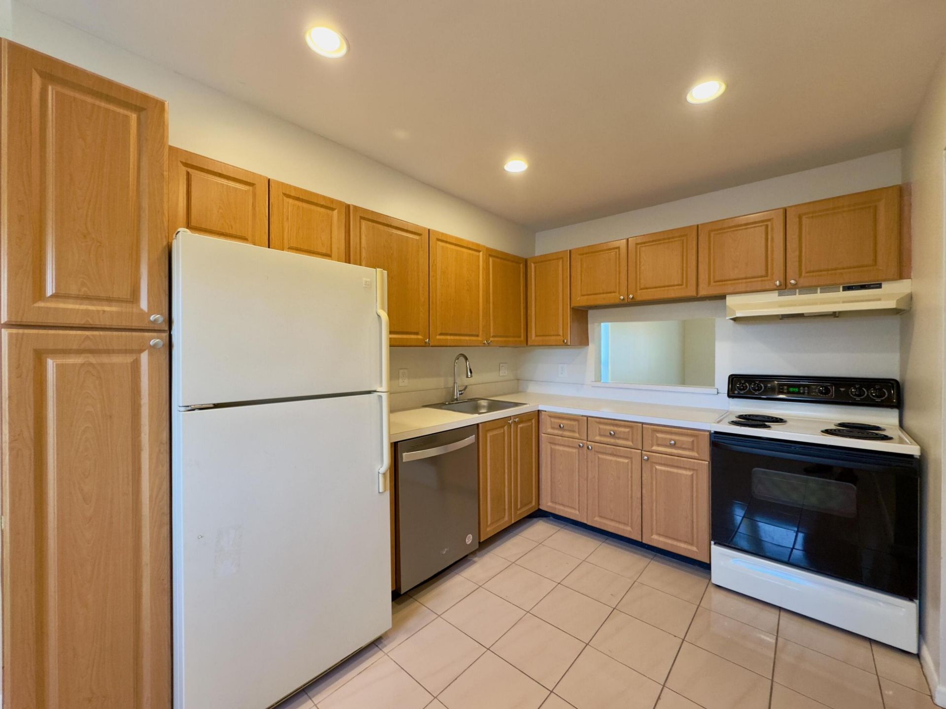 2800 Fiore Way, Unit 201, Delray Beach, FL 33445 Photo