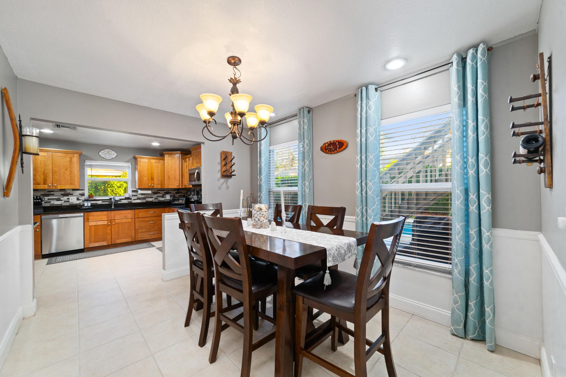 1045 Raintree Lane, Wellington, FL 33414 Photo