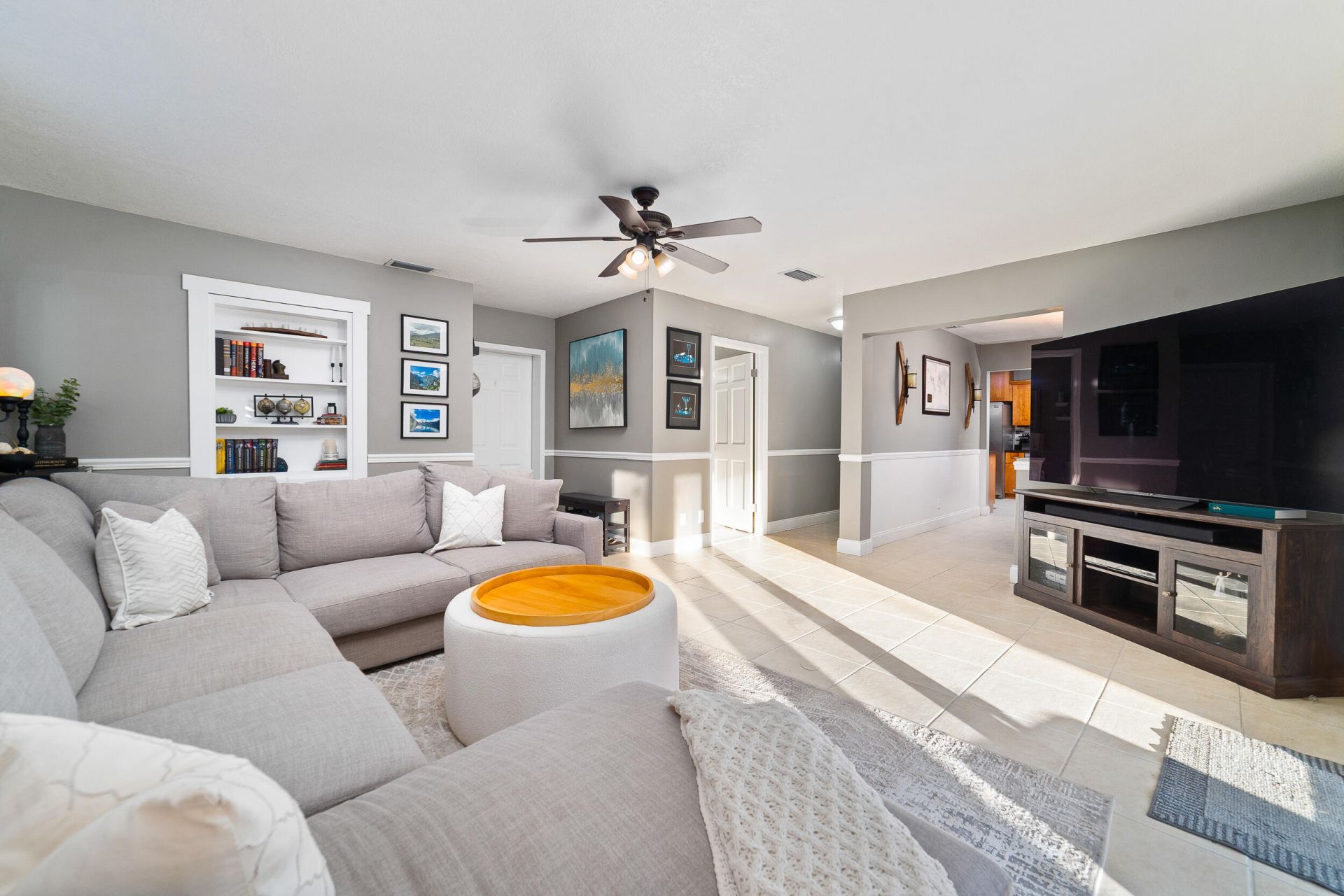 1045 Raintree Lane, Wellington, FL 33414 Photo