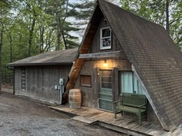 404 MAPLE, MOUNT JACKSON, VA 22842