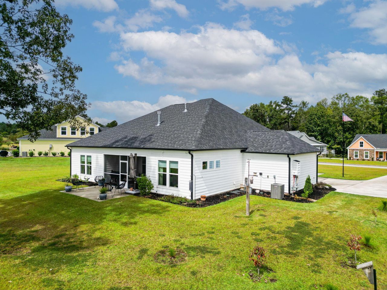 138 Twisted Oak Trail Photo 105