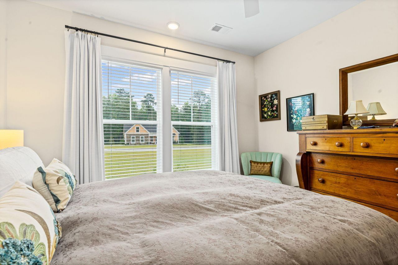 138 Twisted Oak Trail Photo 12