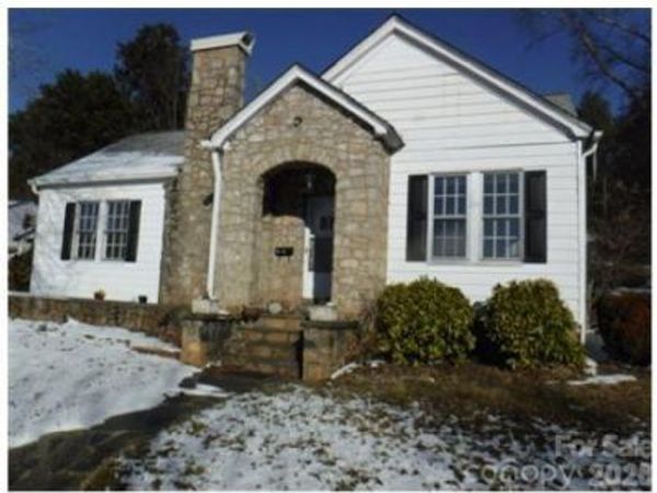 402 W Main Street, Wilkesboro, NC 28697