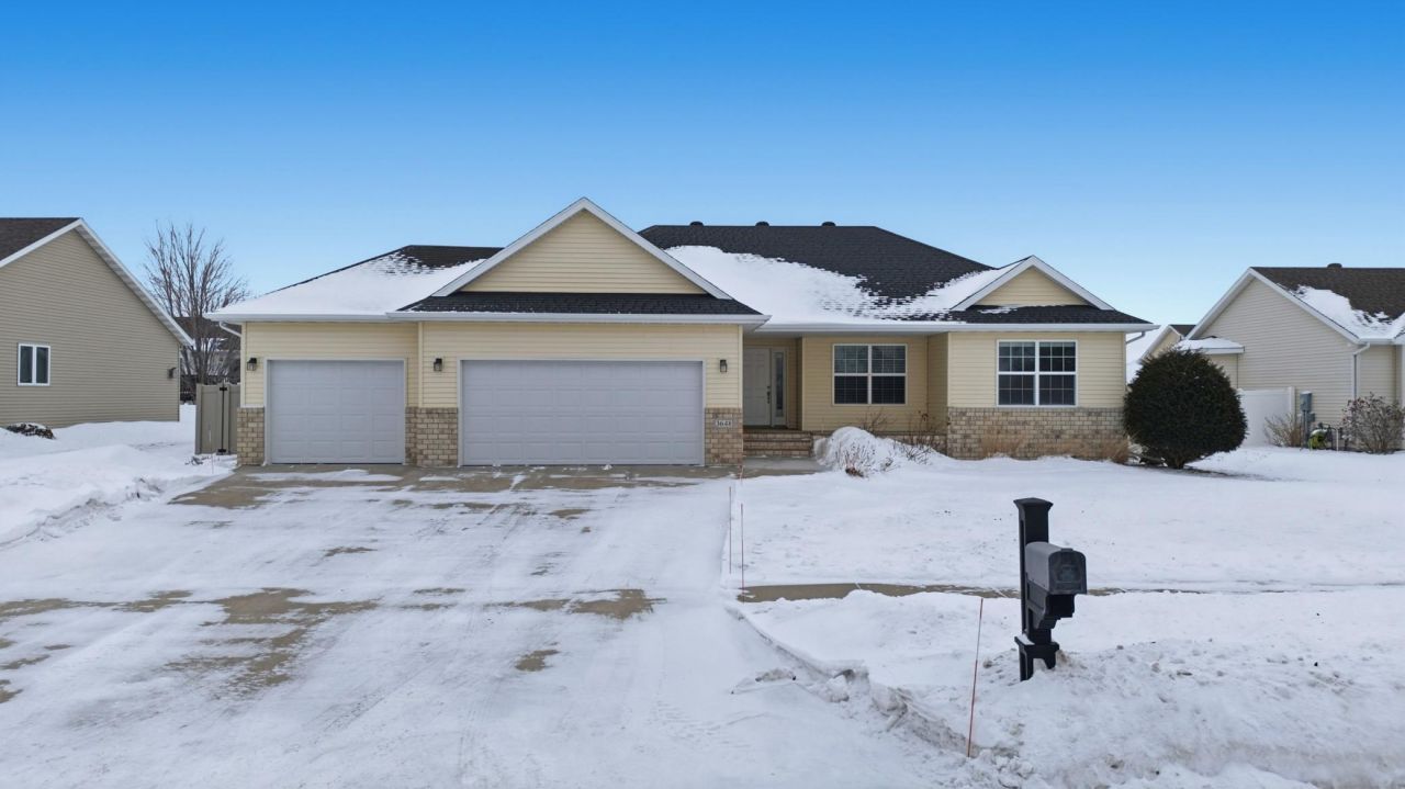 3648 Pierce Street S, Fargo, ND 58104 Main Photo