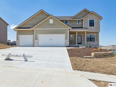 12202 S 111th Street, Papillion, NE 68046