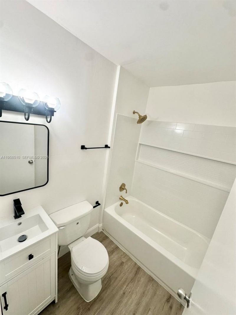 3121 NW 60th St, Miami, FL 33142 Photo