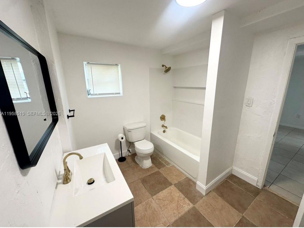 3121 NW 60th St, Miami, FL 33142 Photo