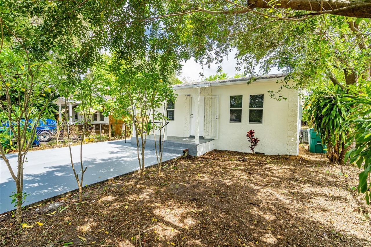 3121 NW 60th St, Miami, FL 33142 Photo