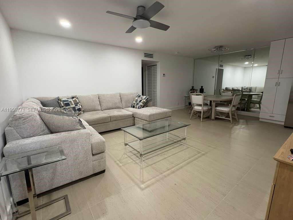 5300 Washington St, Unit O229, Hollywood, FL 33021 Photo