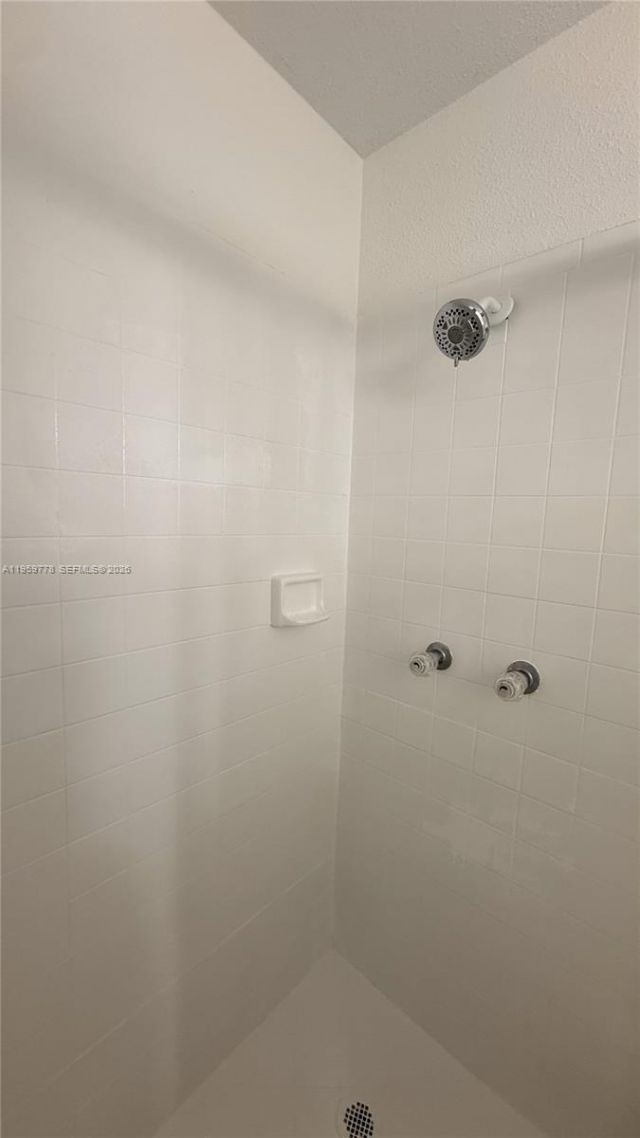 2301 NW 96th Ter, Unit 16N, Pembroke Pines, FL 33024 Photo