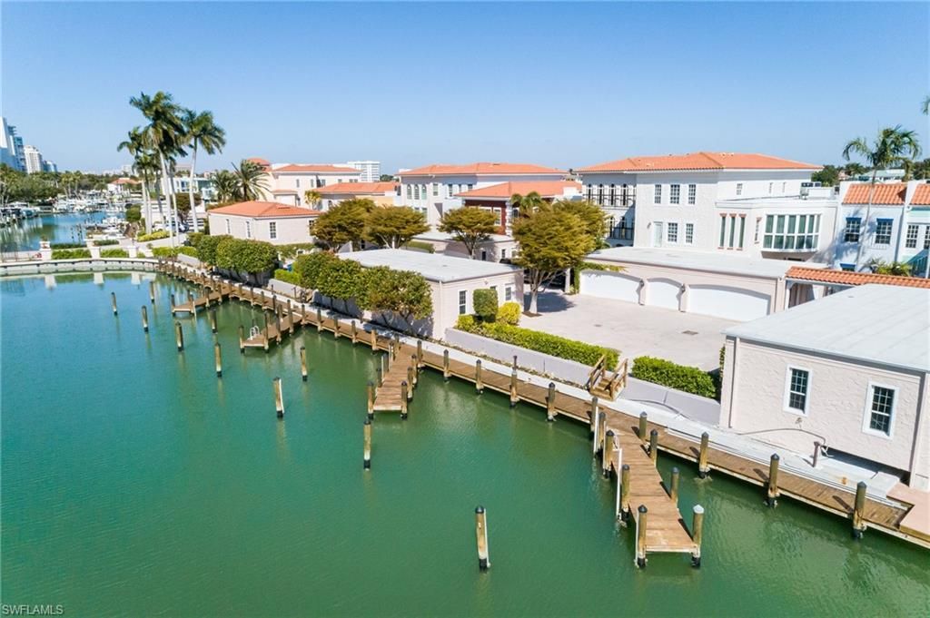 4000 Gulf Shore Blvd N, Unit 1500, Naples, FL 34103 Photo