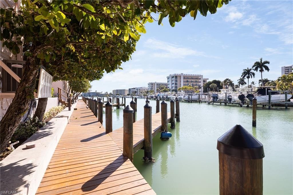 4000 Gulf Shore Blvd N, Unit 1500, Naples, FL 34103 Photo