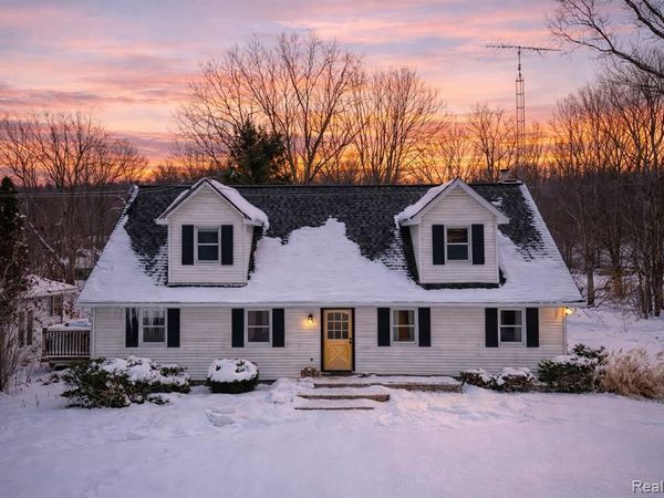 7700 Chamberlin Road, Webster Twp, MI 48130