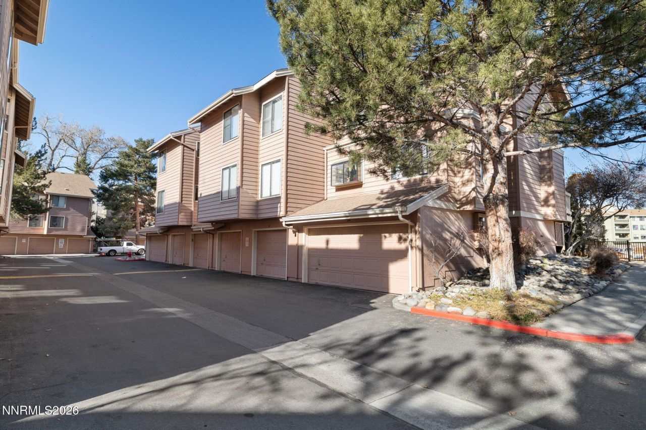 2875 Idlewild Drive, Unit 62, Reno, NV 89509 Photo