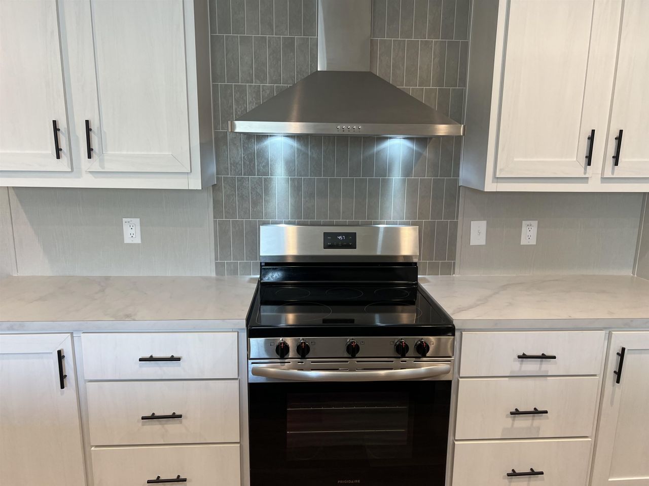 2705 Capricorn Dr. Photo 7