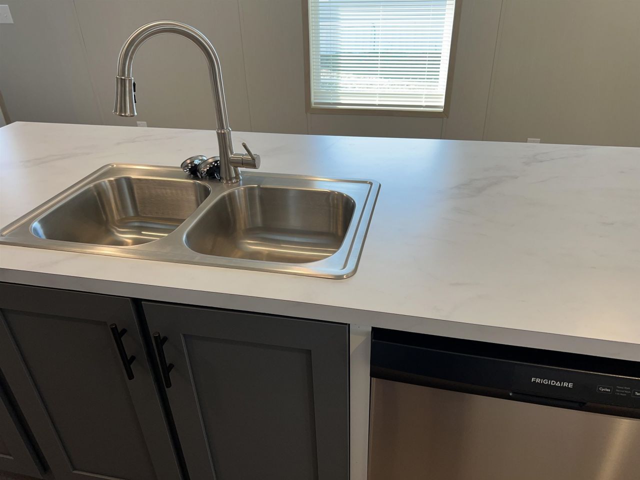 2705 Capricorn Dr. Photo 9