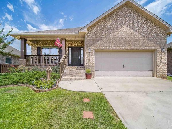 2544 Caldwell Cir, Pace, FL 32571