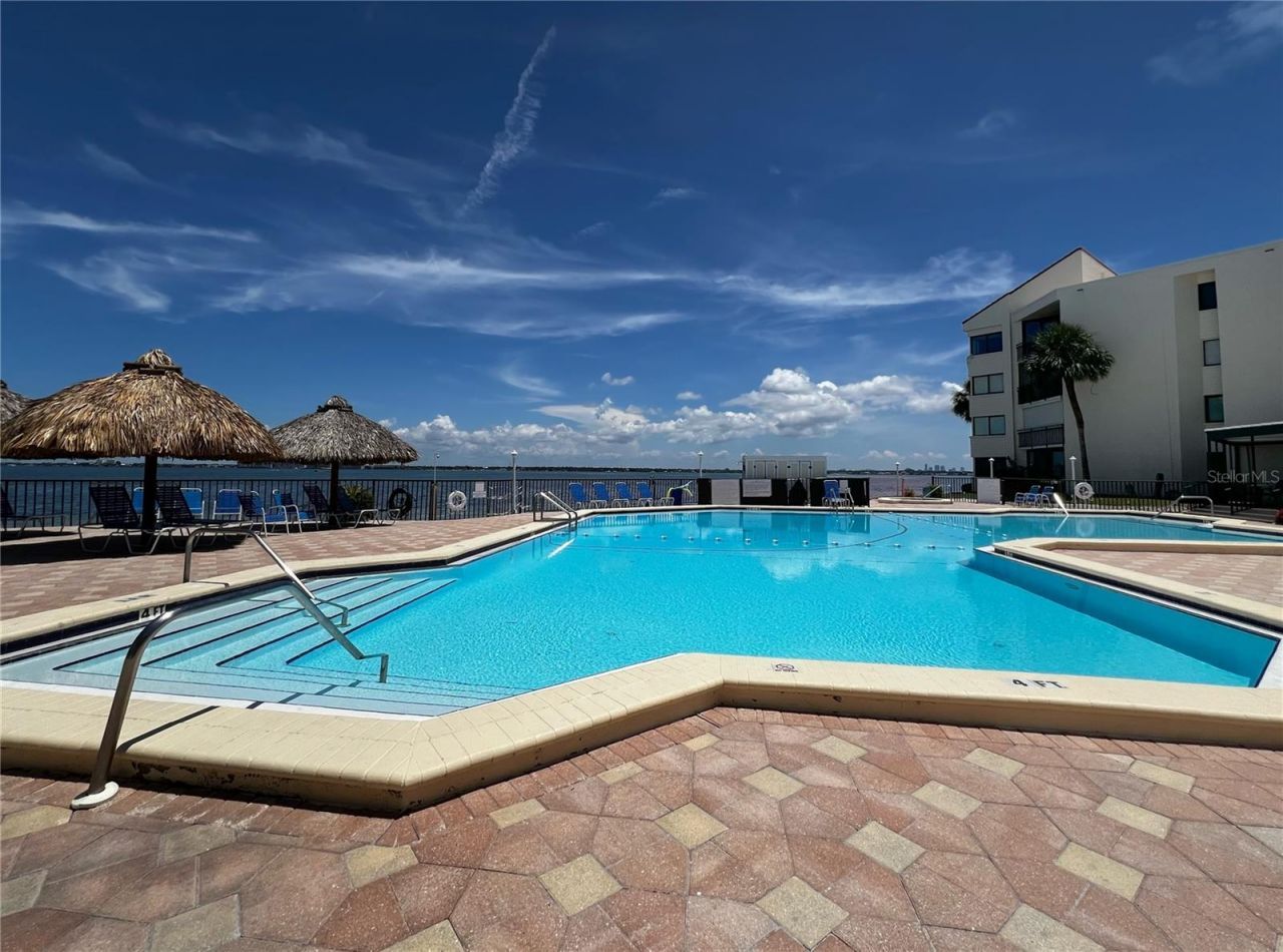 5541 Puerta Del Sol Boulevard S, Unit 317, Saint Petersburg, FL 33715 Photo